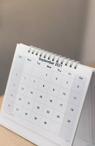 calendrier sur un fond flou